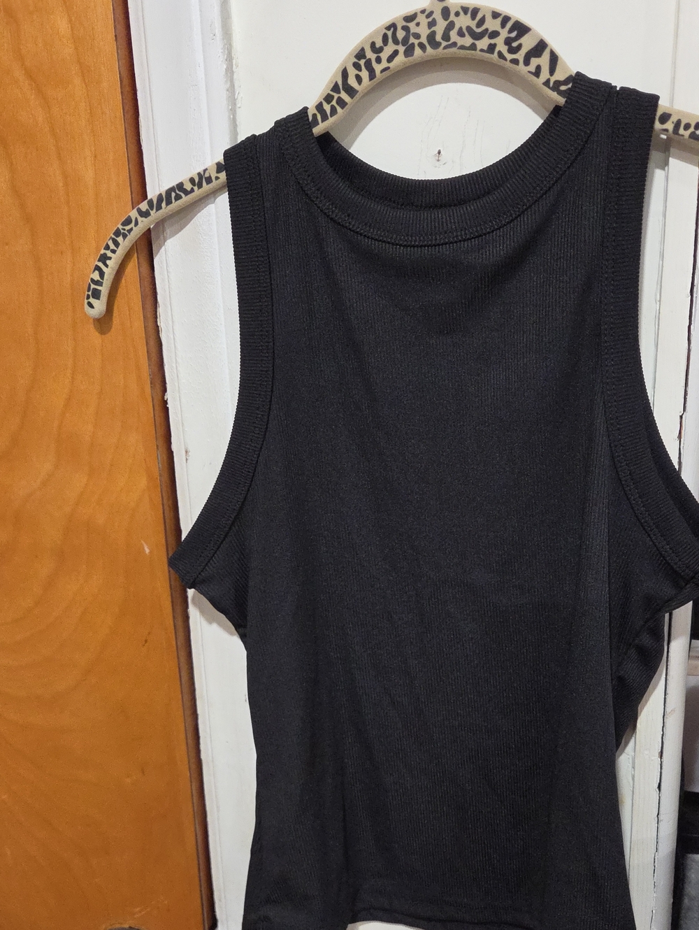 SHEIN Black Ribbed Tank Top